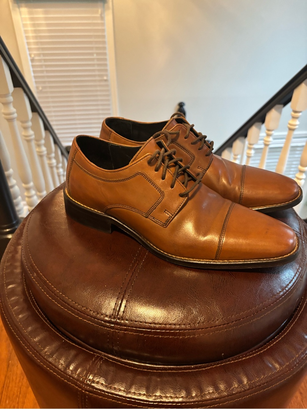 Johnston & Murphy Men's Cognac Brown Leather Cap-Toe Oxfords